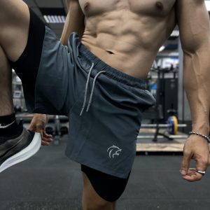 Quần short tập gym nam 2 lớp màu xám Gymlab