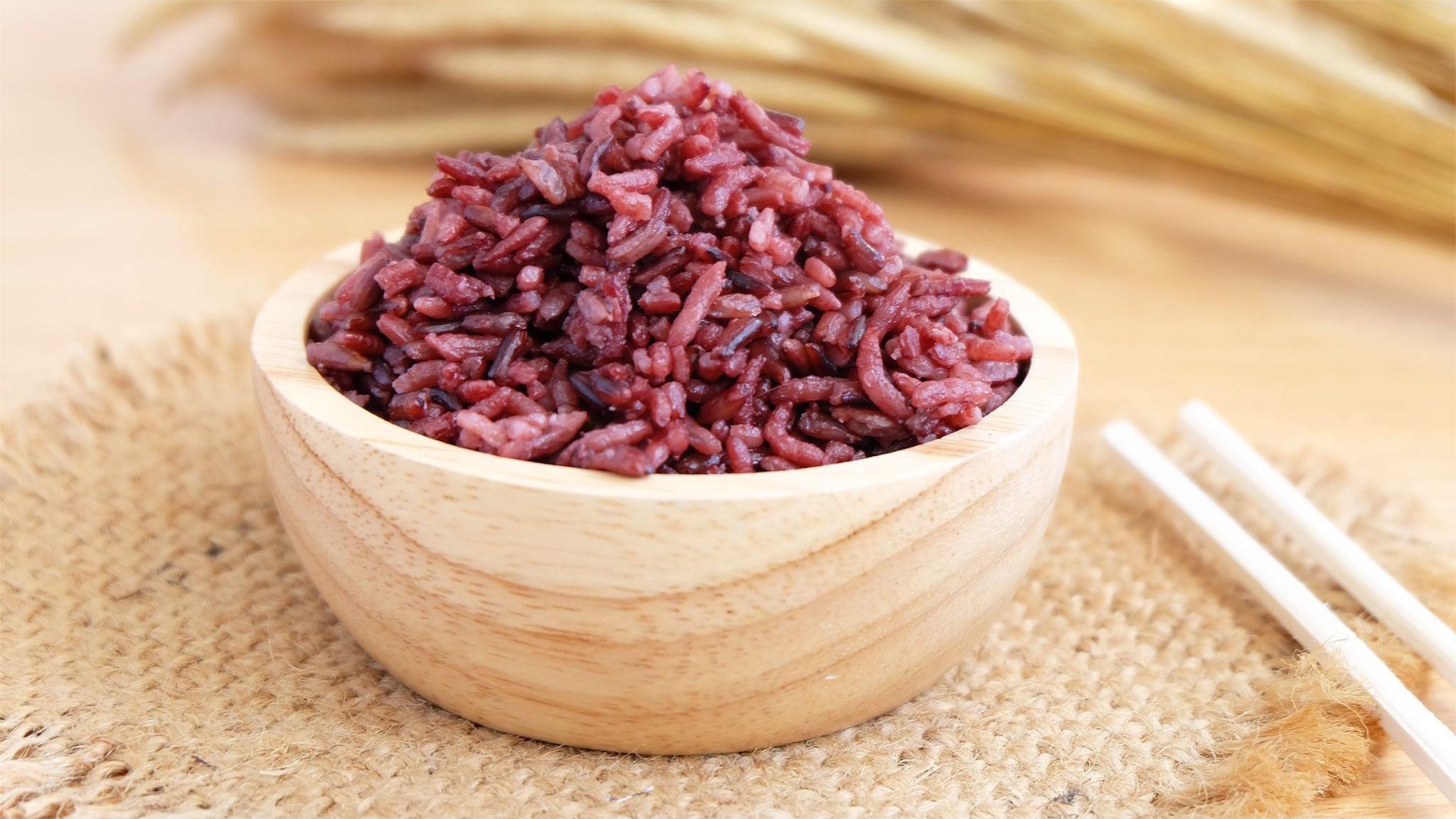 100g cơm gạo lứt bao nhiêu calo - Gạo lứt là gì? Không phải “cơm trắng chưa nấu chín”