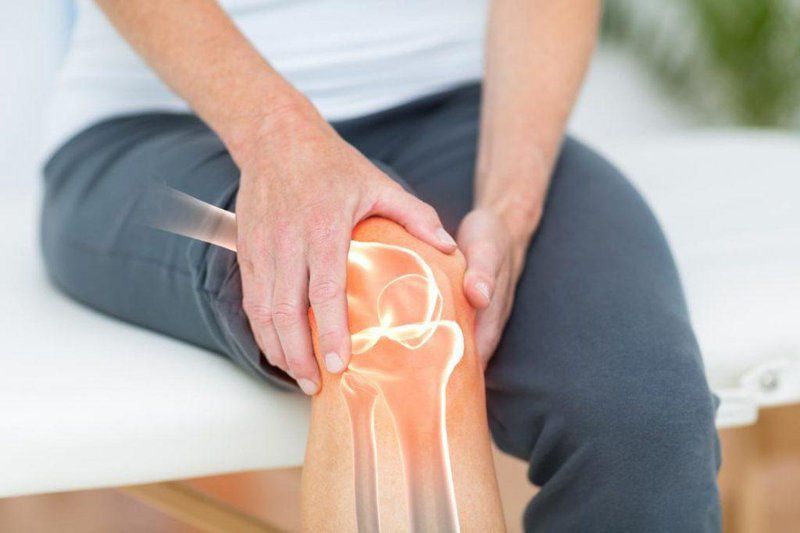 Đau khớp gối không phải là “cái cớ” để dừng vận động — đó là tín hiệu cần lắng nghe và phản hồi đúng Đau khớp gối không phải là “cái cớ” để dừng vận động — đó là tín hiệu cần lắng nghe và phản hồi đúng