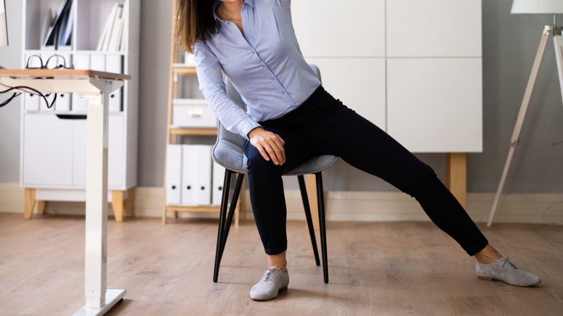 Sai lầm chết người khi tập giãn cơ lưng Sai lầm chết người khi tập giãn cơ lưng
