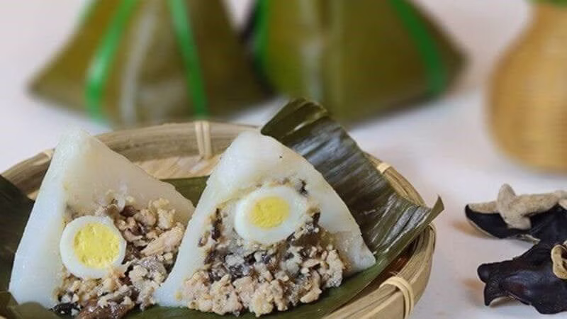 Thành phần cấu tạo nên chiếc bánh giò — và năng lượng thực tế từ từng lớp