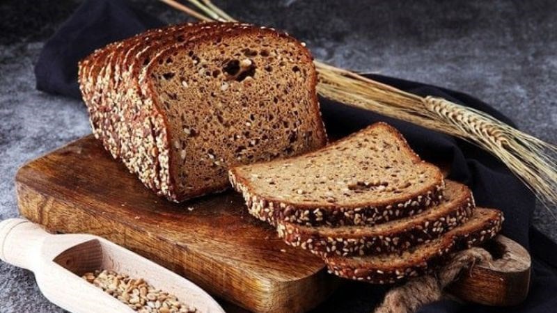 Sai lầm thường gặp khi ăn bánh mì đen — 90% người Việt mắc phải