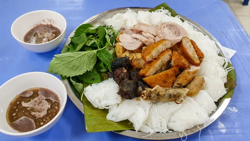 Bí quyết thưởng thức bún đậu mà không lo về cân nặng: 5 thay đổi nhỏ, hiệu quả lớn Bí quyết thưởng thức bún đậu mà không lo về cân nặng: 5 thay đổi nhỏ, hiệu quả lớn