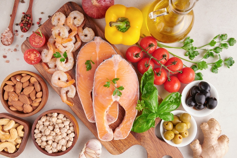 Chế độ dinh dưỡng: Không nhịn, mà chọn đúng thời điểm và tỷ lệ