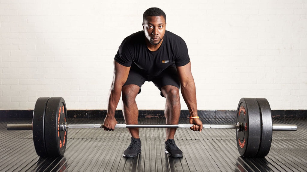 Deadlift là gì? Không phải “nâng tạ”, mà là kiểm soát trọng lực Deadlift là gì? Không phải “nâng tạ”, mà là kiểm soát trọng lực