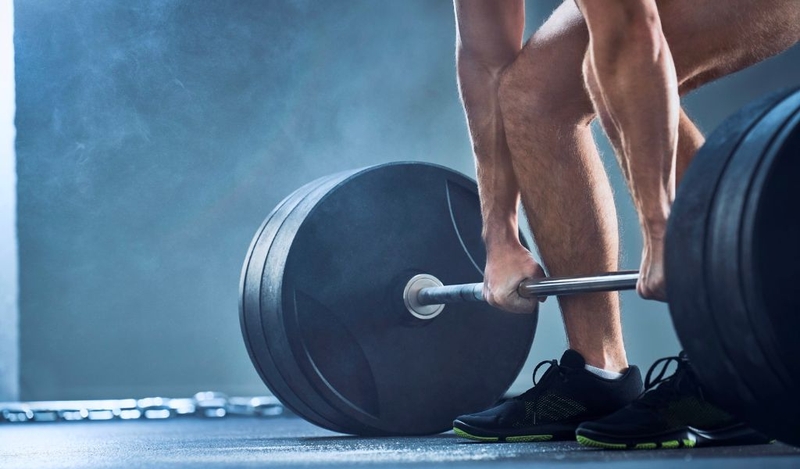 Các biến thể deadlift phổ biến — chọn đúng để tránh tổn thương Các biến thể deadlift phổ biến — chọn đúng để tránh tổn thương