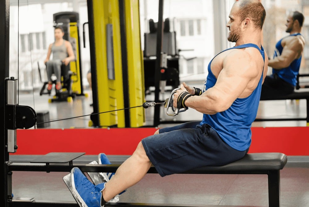 Sai lầm thường gặp khi tập Seated Cable Row — và cách sửa ngay tại chỗ