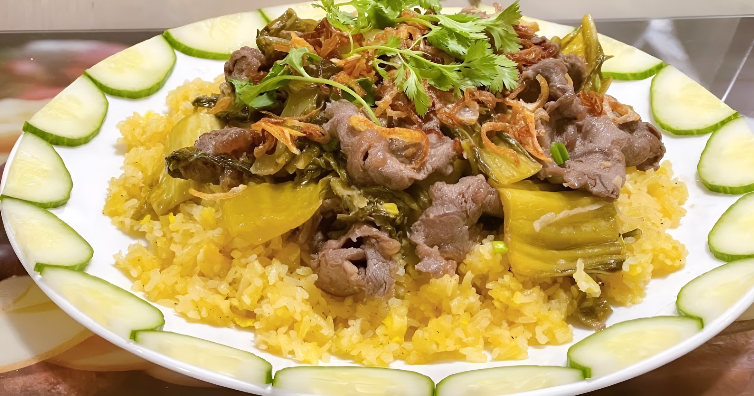 Cơm rang dưa bò bao nhiêu calo? Không có “con số chung”, chỉ có “con số đúng với bạn” Cơm rang dưa bò bao nhiêu calo? Không có “con số chung”, chỉ có “con số đúng với bạn”