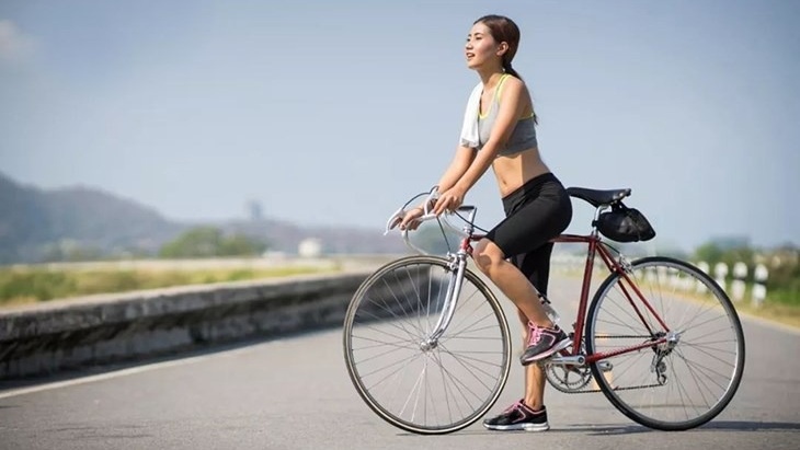 Tại sao không thể trả lời “đạp xe 30 phút đốt bao nhiêu calo” bằng một con số duy nhất?