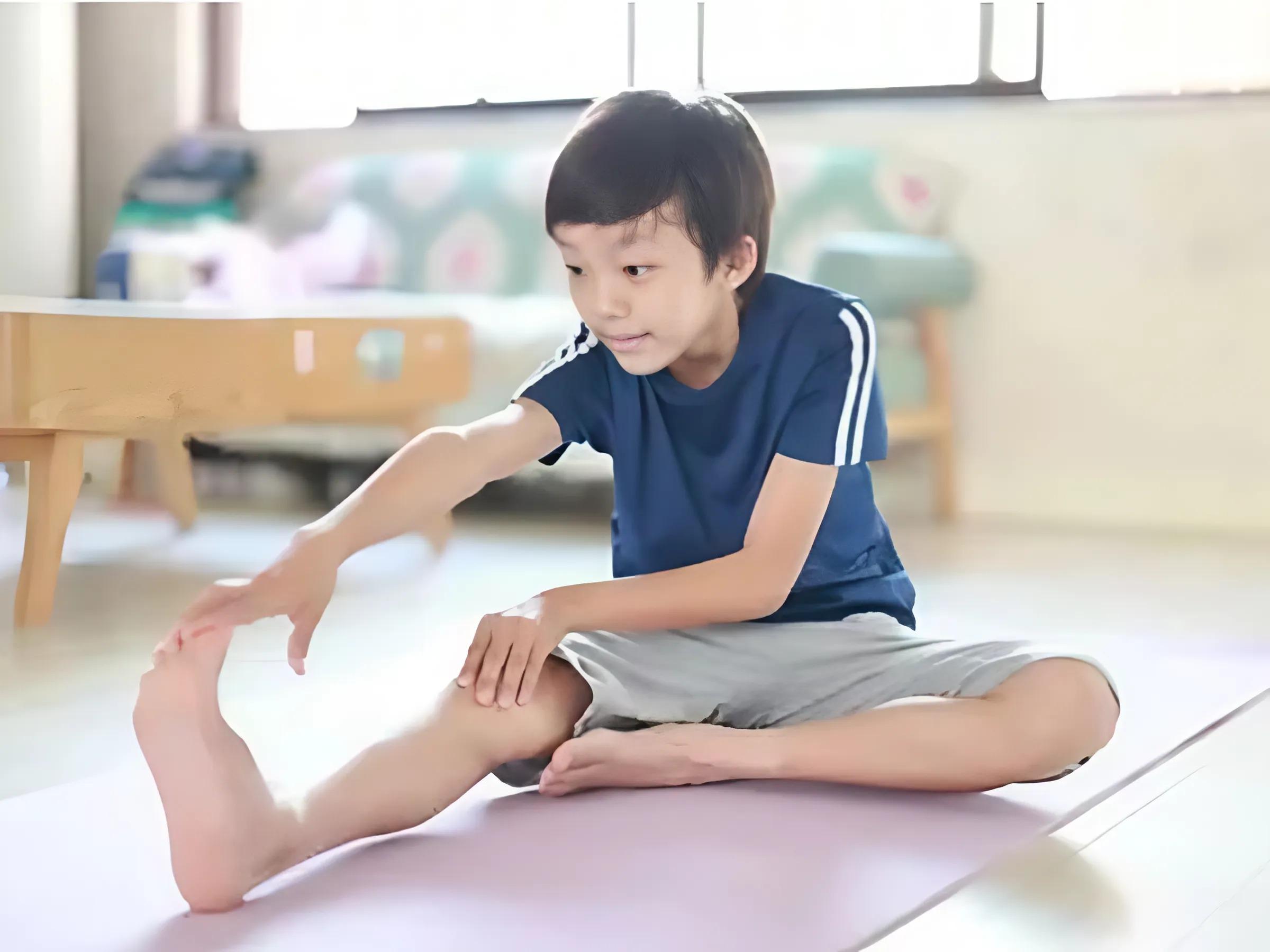 Từ 36–55 tuổi: Khi cơ bắp “bắt đầu quên” cách phát triển — và bạn phải dạy lại nó