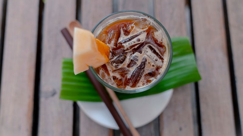 Những sai lầm “vô hình” khiến dưa lưới trở thành “kẻ thù” của vòng eo