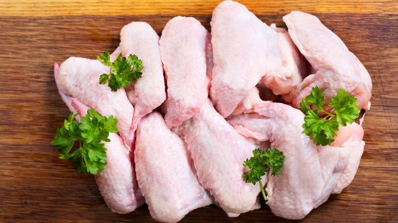 Sai lầm thường gặp khi tính calo đùi gà Sai lầm thường gặp khi tính calo đùi gà