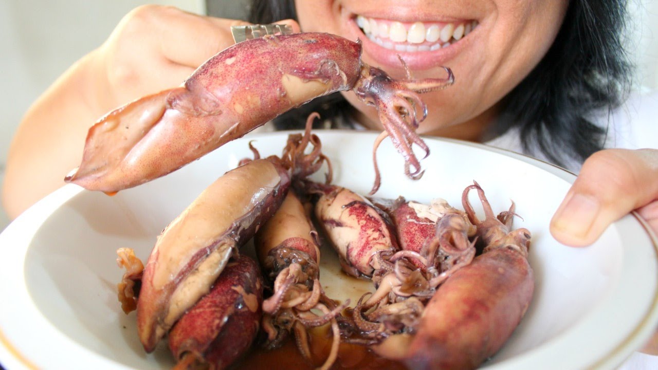 Ấn tượng đầu tiên: Mực tươi không phải “món ăn vặt an toàn” — nó là một nguồn protein chất lượng cao… nhưng dễ bị “phá huỷ” bởi cách chế biến Ấn tượng đầu tiên: Mực tươi không phải “món ăn vặt an toàn” — nó là một nguồn protein chất lượng cao… nhưng dễ bị “phá huỷ” bởi cách chế biến