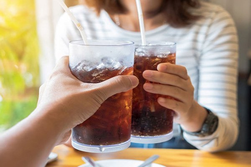 Các phiên bản “ít calo” của Coca: Zero Sugar, Light, Diet — thật sự an toàn? Các phiên bản “ít calo” của Coca: Zero Sugar, Light, Diet — thật sự an toàn?
