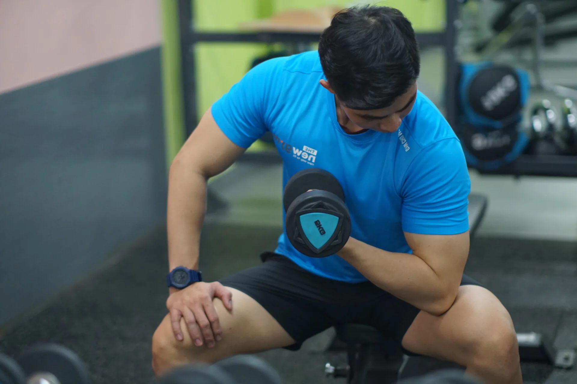 Tại sao progressive overload lại “bắt buộc” — chứ không phải “nên thử”?