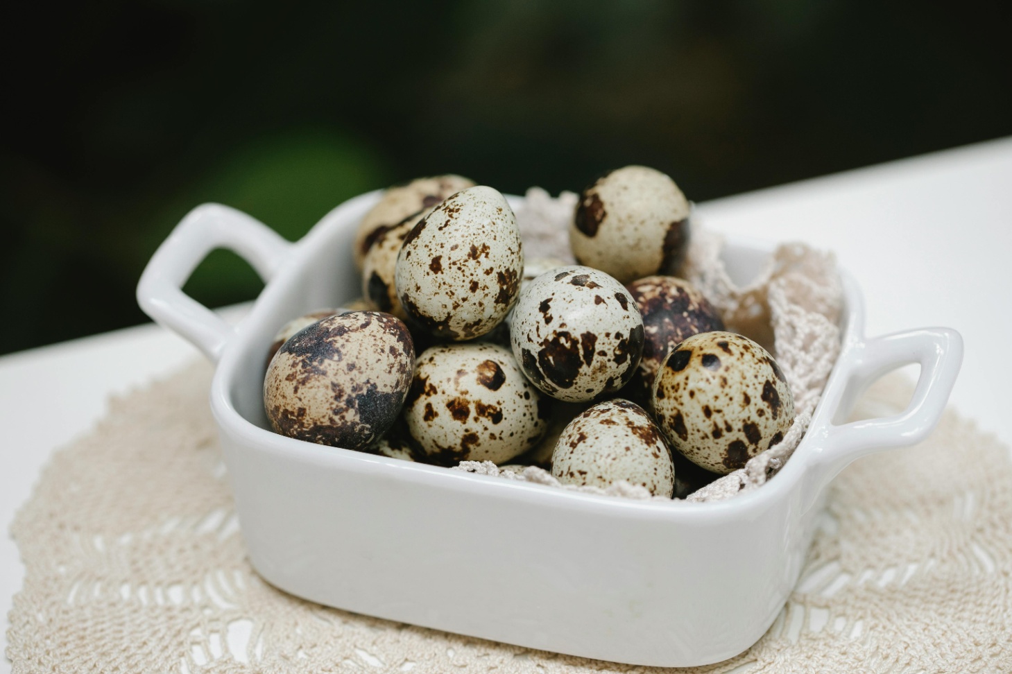 Vì sao một quả trứng nhỏ lại gây tranh cãi dữ vậy?