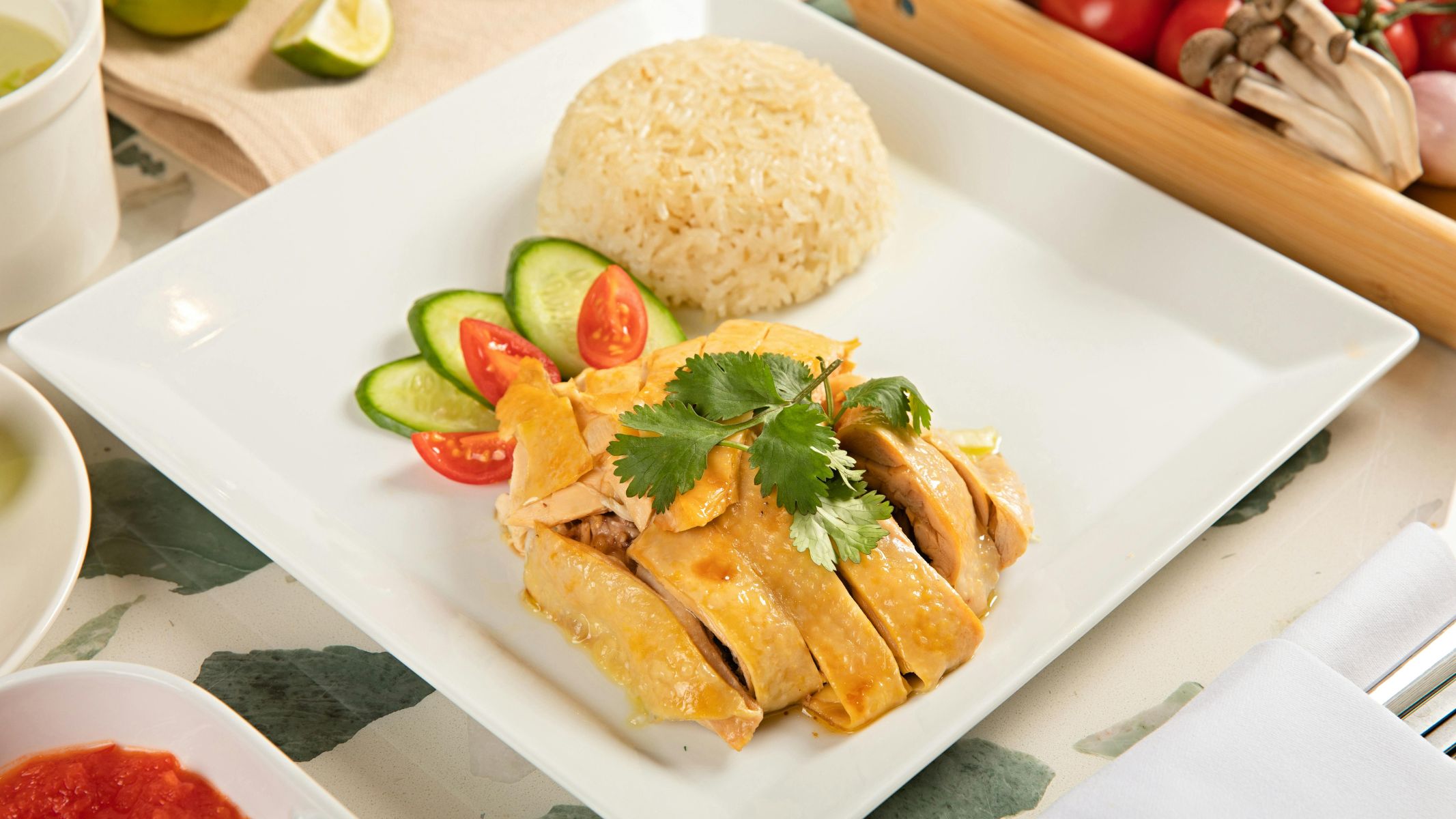 xôi gà bao nhiêu calo - Nguyên liệu chuẩn để làm 1 phần xôi gà (450–480 kcal)