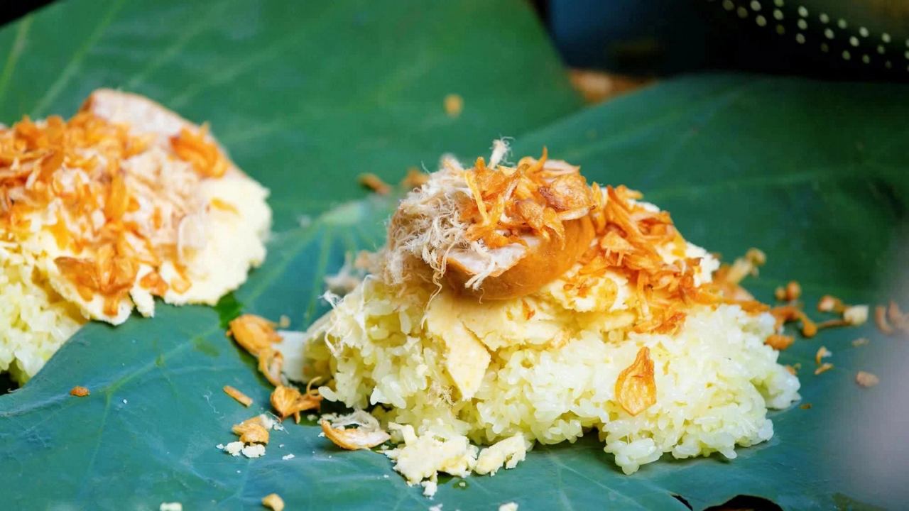 Xôi mặn bao nhiêu calo: bảng tính chi tiết theo từng biến thể phổ biến